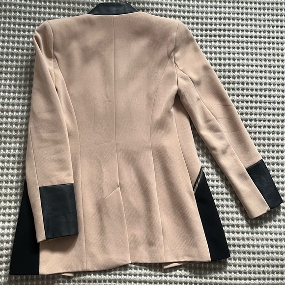 River Island classy chic jacket. Perfect for any occasion! Excellent condition. - Picture 3 of 6